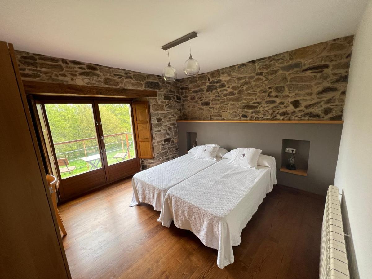 Rectoral De Lestedo Palas de Rei Luaran gambar